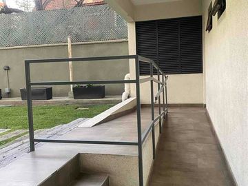 VENDO  Maravilloso dep estilo y calidad superior de  1D 1B con estacionamiento y bodega