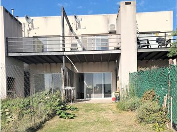 DUPLEX EN ROLDÁN DOS DORMITORIOS DOS BAÑOS VISTA AL LAGO. TIERRA DE SUEÑOS 3