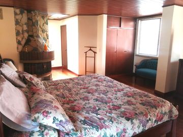 APARTAMENTO EN VENTA EN ROSALES (DÚPLEX + TERRAZAS)