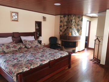 APARTAMENTO EN VENTA EN ROSALES (DÚPLEX + TERRAZAS)