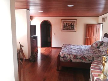APARTAMENTO EN VENTA EN ROSALES (DÚPLEX + TERRAZAS)