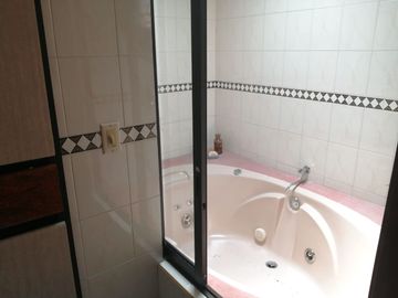 APARTAMENTO EN VENTA EN ROSALES (DÚPLEX + TERRAZAS)
