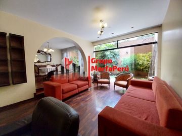 VENTA CASA DE 3 PISOS EN SURCO