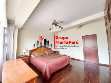 VENTA CASA DE 3 PISOS EN SURCO
