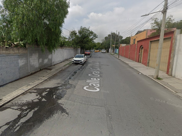 Excelente Casa Adjudicada En Venta Para Inversionistas En Zona Centro