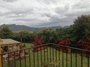 CASA CAMPESTRE EN ARRIENDO EN TABIO