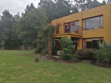 CASA CAMPESTRE EN ARRIENDO EN TABIO