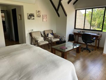 CASA CAMPESTRE EN ARRIENDO EN CAJICÁ