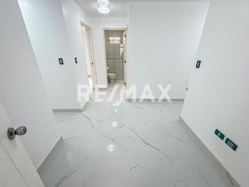 Departamento en Alquiler 3er piso - RENOVADO
