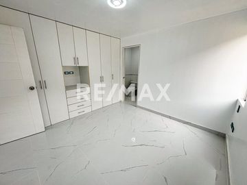 Departamento en Alquiler 3er piso - RENOVADO