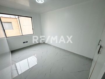 Departamento en Alquiler 3er piso - RENOVADO