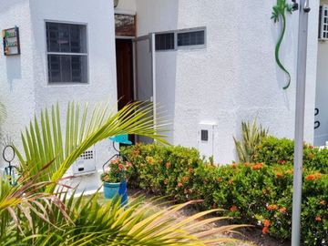 CASA CAMPESTRE EN VENTA EN GIRARDOT