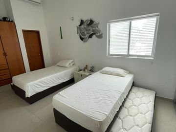 CASA CAMPESTRE EN VENTA EN GIRARDOT