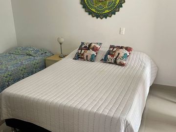 CASA CAMPESTRE EN VENTA EN GIRARDOT