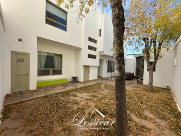 CASA EN VENTA EN RESIDENCIAL SENECU-CAMPESTRE