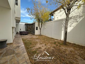 CASA EN VENTA EN RESIDENCIAL SENECU-CAMPESTRE