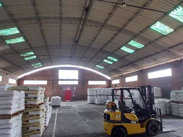 VENTA BODEGA COMERCIAL EN AMBATO, SECTOR CIUDADELA INGAHURCO