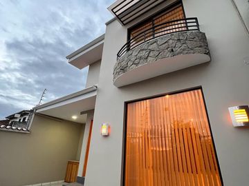 Hermosa casa 5 dormitorios Av. del Tejar