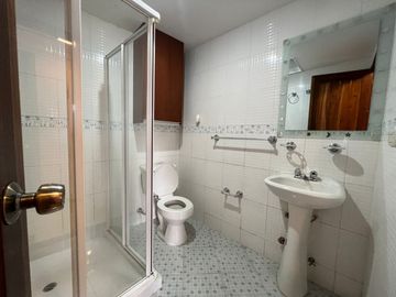 Hermosa casa 5 dormitorios Av. del Tejar