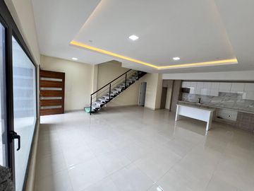 Hermosas casas de 3 habitaciones a 4 minutos del colegio Borja
