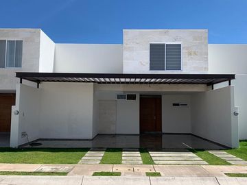 Casa Amueblada en Venta en Rancho Santa Mónica Aguascalientes (ALE)