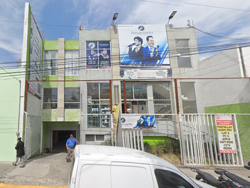 Edificio en Barrio de Sana Clara, Toluca EdoMéx ¡Compra directa con el Banco, no se aceptan créditos!