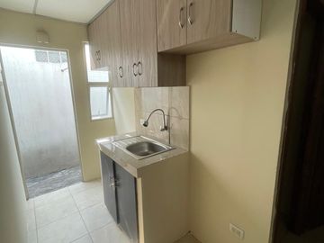 URBANIZACION CIUDAD SANTIAGO ETAPA FORESTAL VENDO PRECIOSA VILLA UNA PLANTA DOS DORMITORIOS, OPORTUNIDAD