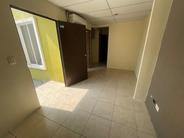 URBANIZACION CIUDAD SANTIAGO ETAPA FORESTAL VENDO PRECIOSA VILLA UNA PLANTA DOS DORMITORIOS, OPORTUNIDAD