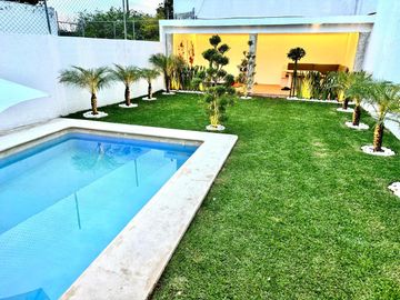 Los Tulipanes - Hermosa Casa Estilo Moderno - Nueva!