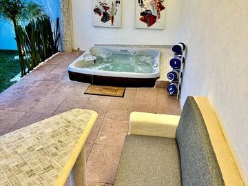 Los Tulipanes - Hermosa Casa Estilo Moderno - Nueva!