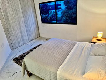 Los Tulipanes - Hermosa Casa Estilo Moderno - Nueva!