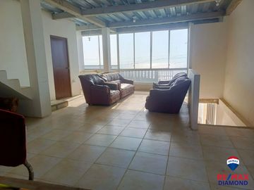 casa frente al mar de venta portoviejo crucita H/M