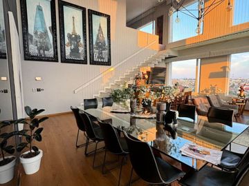 PENTHOUSE AMUEBLADO Y DECORADO EN VENTA EN LA VISTA COUNTRY CLUB