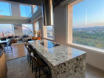 PENTHOUSE AMUEBLADO Y DECORADO EN VENTA EN LA VISTA COUNTRY CLUB