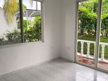 VENDO HERMOSA CASA CAMPESTRE EN CONDOMINIO LA ESTANCIA, MELGAR, TOLIMA