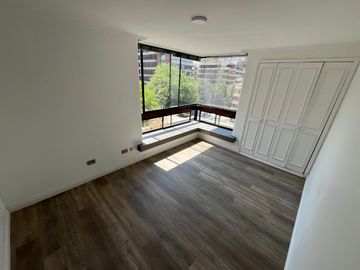 VENDO SUPER DEPTO 4 DORM 3 BAÑOS 2 EST PROVIDENCIA