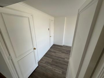 VENDO SUPER DEPTO 4 DORM 3 BAÑOS 2 EST PROVIDENCIA