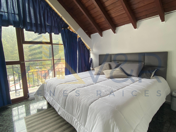 Casa grande en venta sector de Monjas Orquídeas
