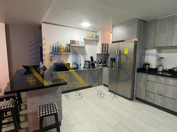 Casa grande en venta sector de Monjas Orquídeas