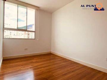 Departamento de Venta en Burgeois y Av. República cerca de la U.T.E.