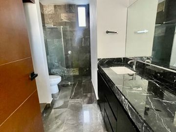 VENTA O RENTA EN DSOZIL NORTE DEPARTAMENTO MODERNO, MÉRIDA,YUC.