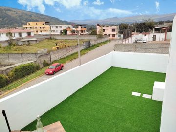 Venta casa con terraza en Conjunto Privado con piscina, fogata y zona pet