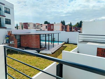 Venta casa con terraza en Conjunto Privado con piscina, fogata y zona pet