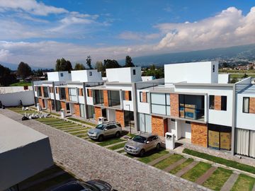 Venta casa con terraza en Conjunto Privado con piscina, fogata y zona pet