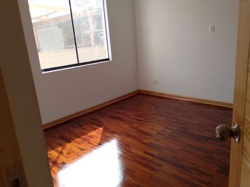 SE VENDE CASA COMPLETAMENTE REMODELADA EN CHACARILLA DEL ESTANQUE SAN BORJA