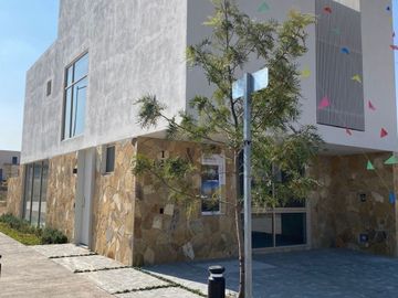 Casa Nueva en Venta Bosques Vallarta Zapopan Jalisco