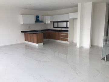 Casa en Venta en Residencial Lago Esmeralda