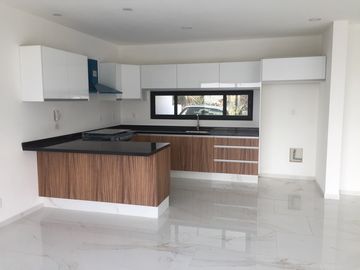 Casa en Venta en Residencial Lago Esmeralda