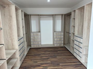 Casa en Venta en Residencial Lago Esmeralda