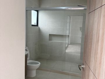 Casa en Venta en Residencial Lago Esmeralda